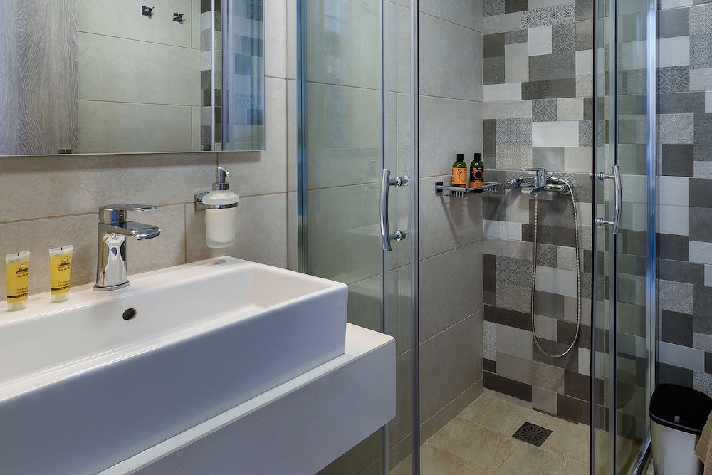 Exclusive Apartment, Private Pool - Photo 18