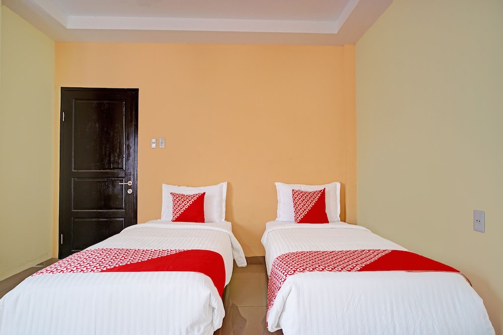 Standard Twin Room photo 2