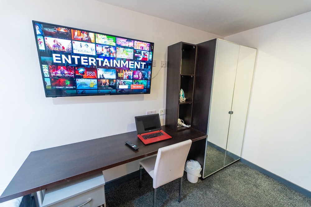 Standard Studio, Ensuite (Studio 10) - Photo 16
