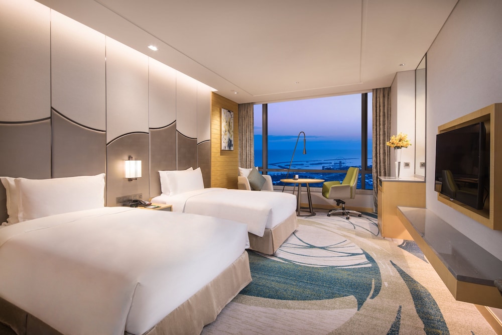Standard Room, 2 Twin Beds, Lake View