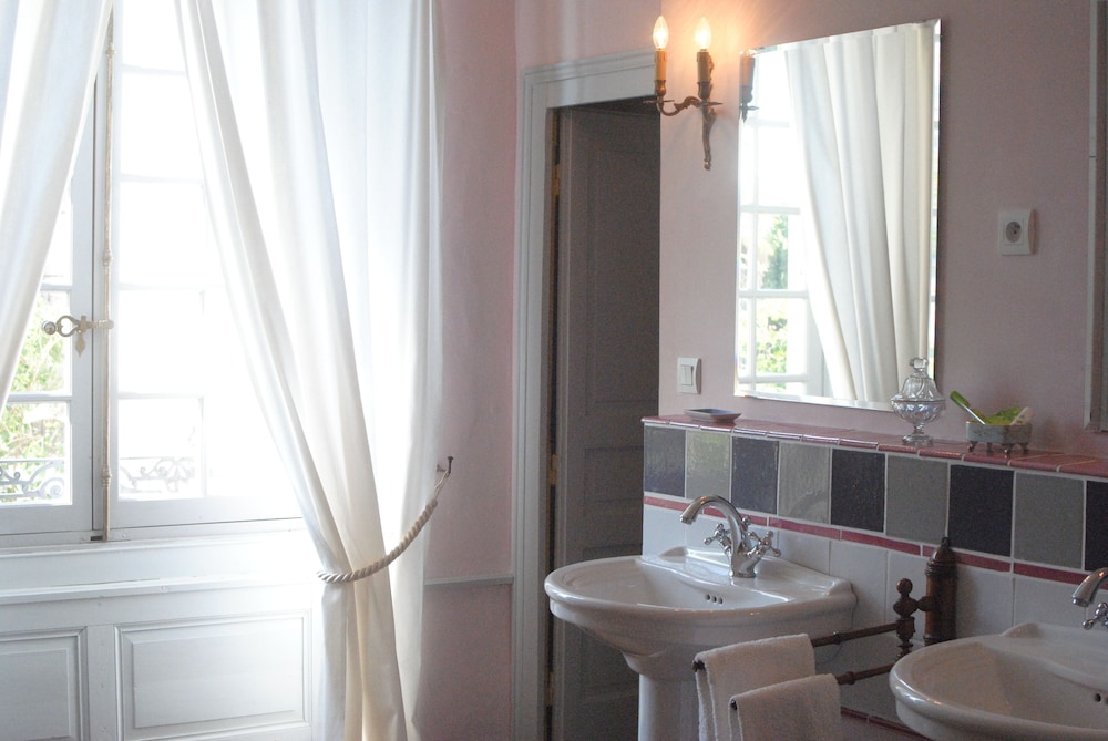 Double Room (La Chambre de Ragotin) photo 2