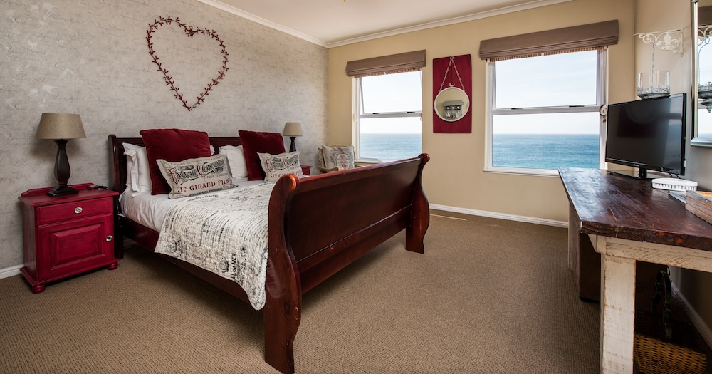 Double Room, Sea View - Photo 2