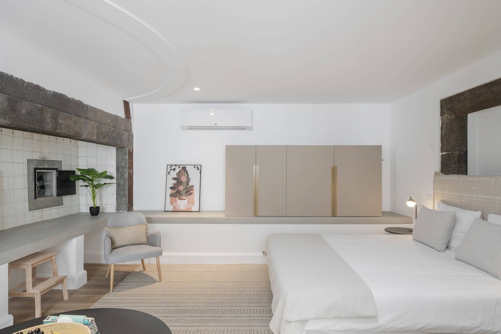 Design Studio, 1 Queen Bed, Non Smoking photo 3