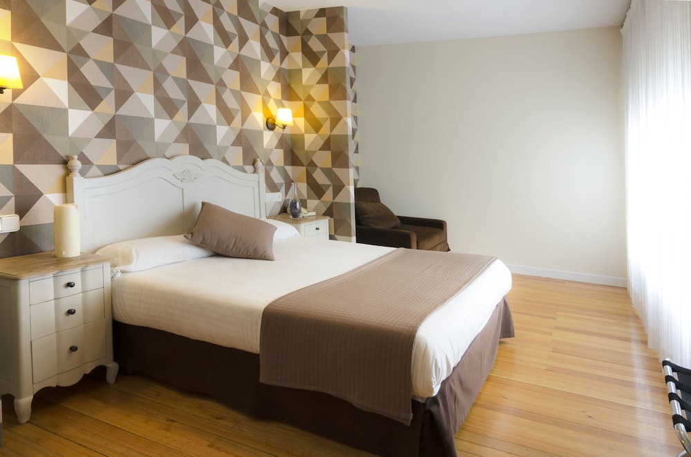 Double Room - Photo 2