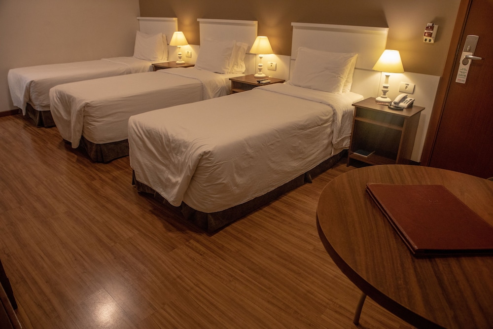 Executive Triple Room, Mobility Accessible, Air conditioning - Photo 9