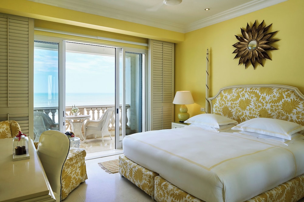 Classic Sea Facing Room (King/Twin) - Photo 10