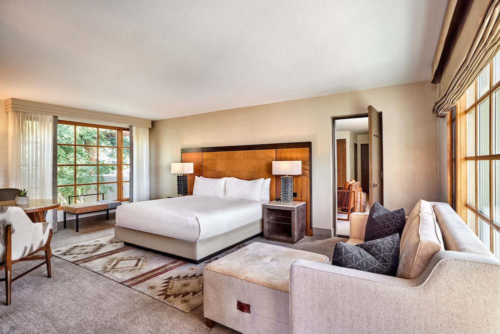 Suite, 1 Bedroom, Patio - Photo 1