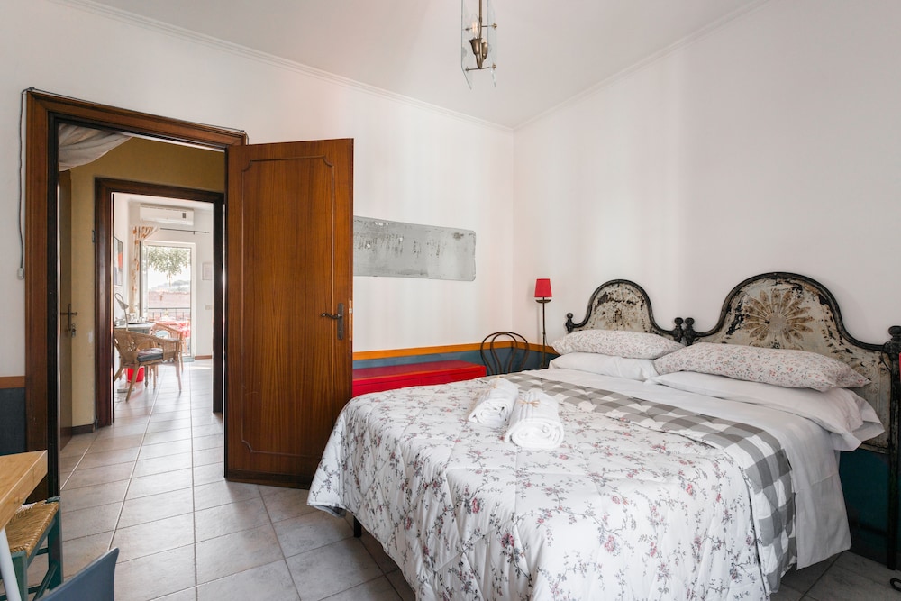Club Room, 2 Bedrooms, Non Smoking, Garden View photo 3