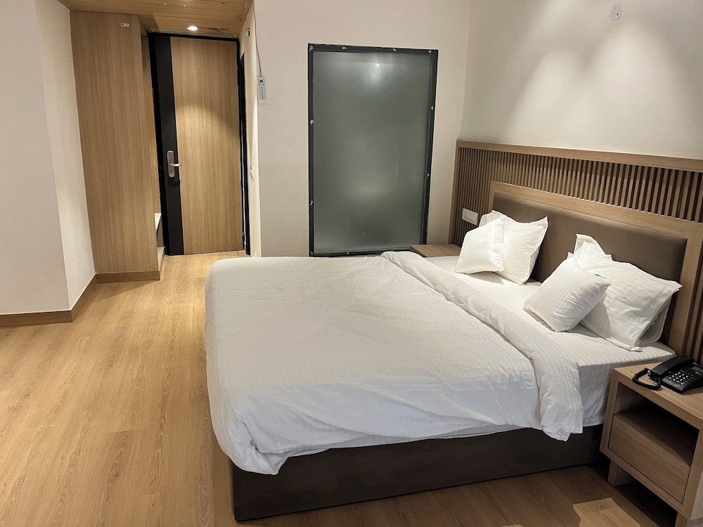 Premium Room - Photo 2