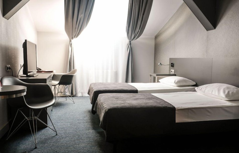 Economy Twin Room