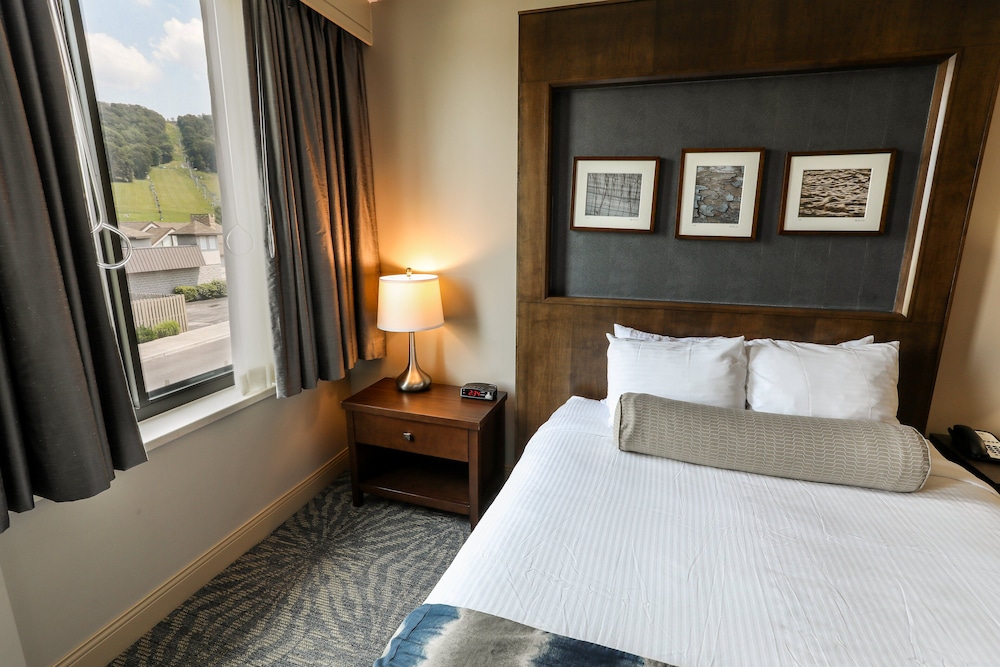 Standard Room, 1 Queen Bed (Highland) - Photo 3