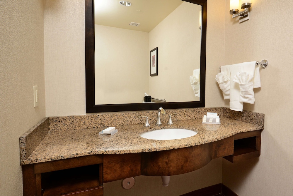 Hilton Garden Inn Greensboro Airport, Photo 6