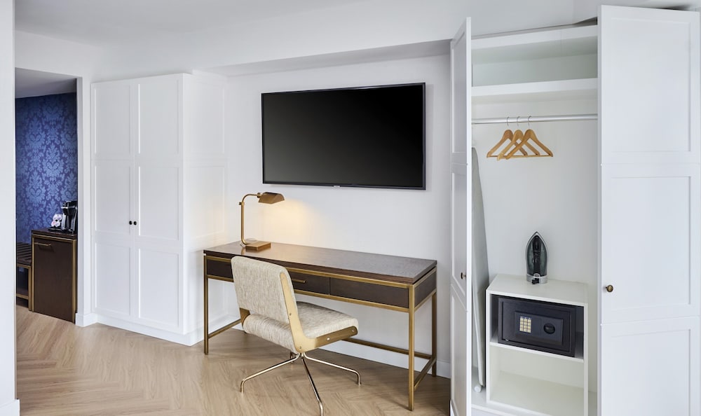 Premium Room - Photo 4
