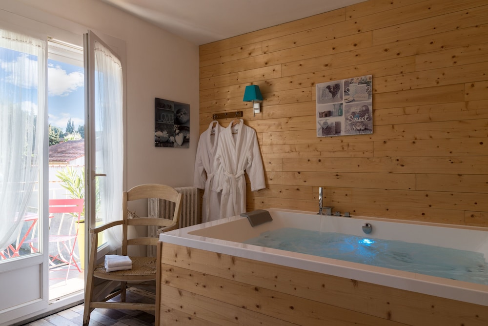 Jaccuzi Room photo 2