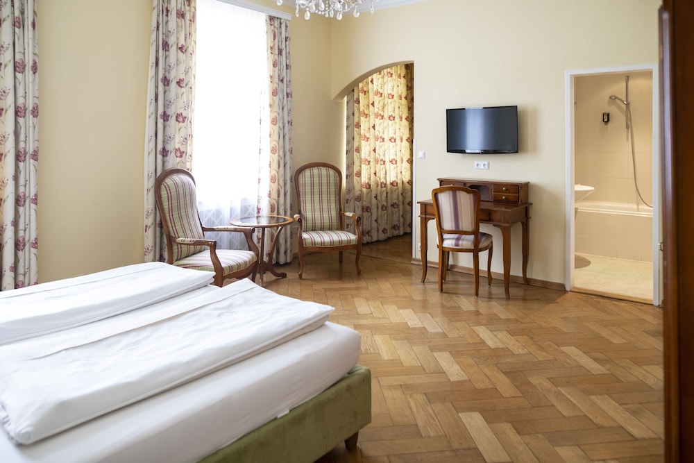 Standard Double Room, 1 Queen Bed - Photo 7
