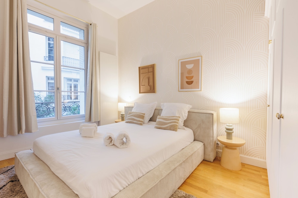 Luxury Apartment