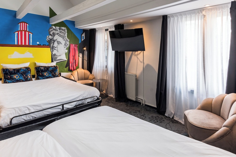 Standard Quadruple Room photo 2