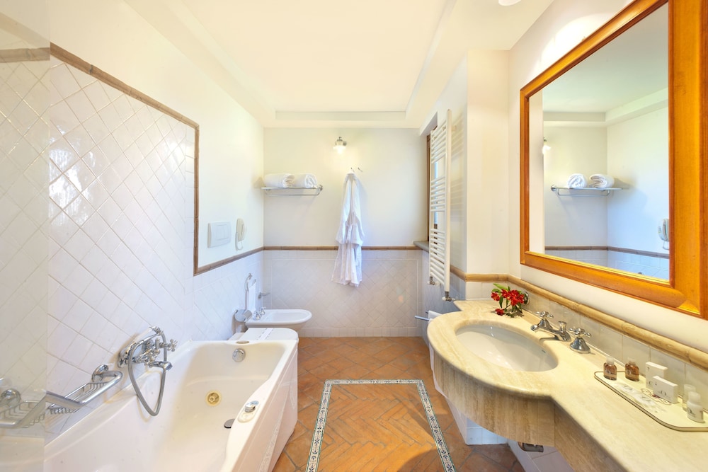 Classic Apartment, 1 Bedroom - Photo 5