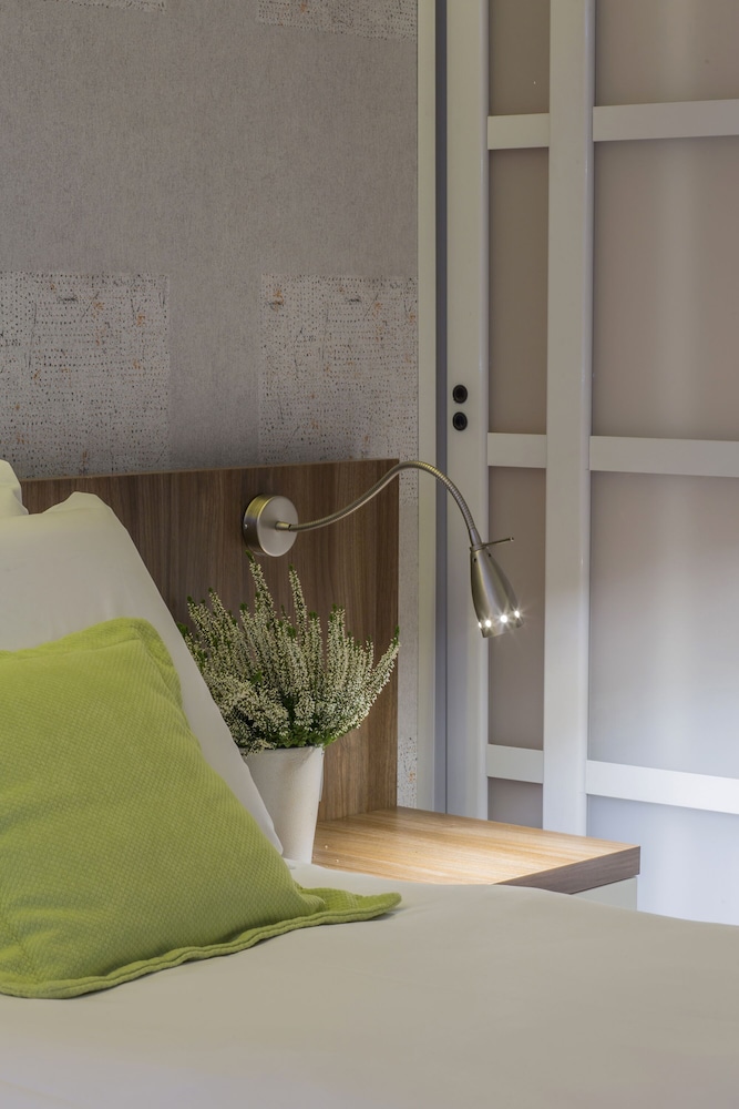 Premium Triple Room - Photo 2