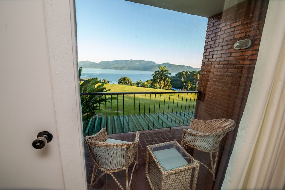 Deluxe Room, Ocean View, Garden Area photo 3