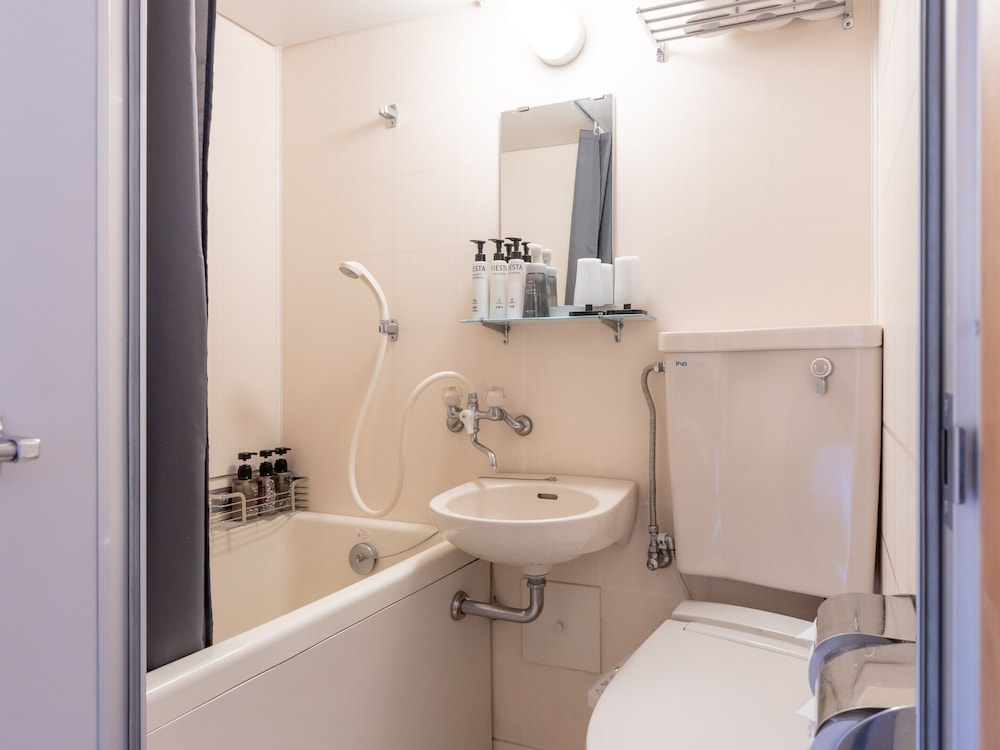 Japanese-Style Room, Non Smoking, Private Bathroom - Photo 11
