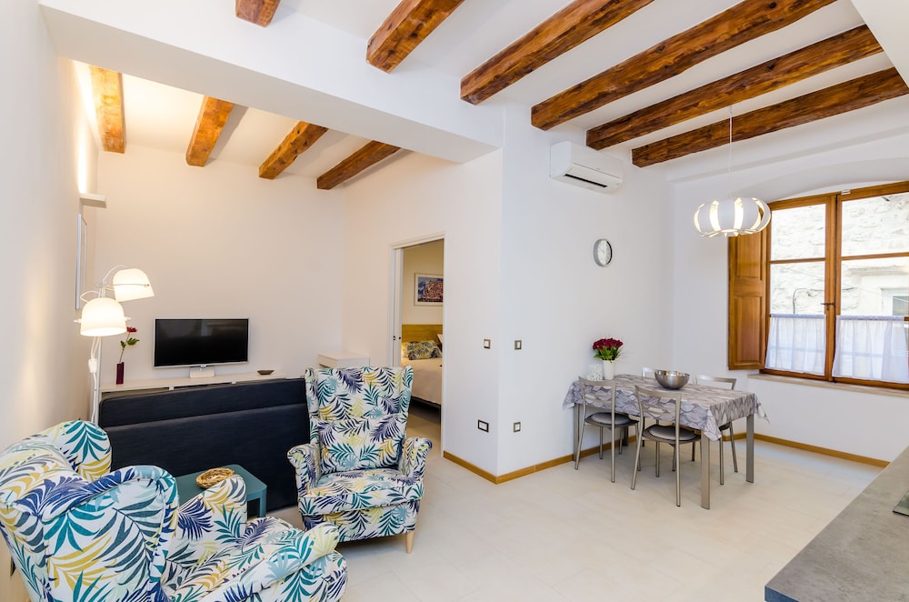 Apartment (Comfort One-Bedroom Apartment With Ci)