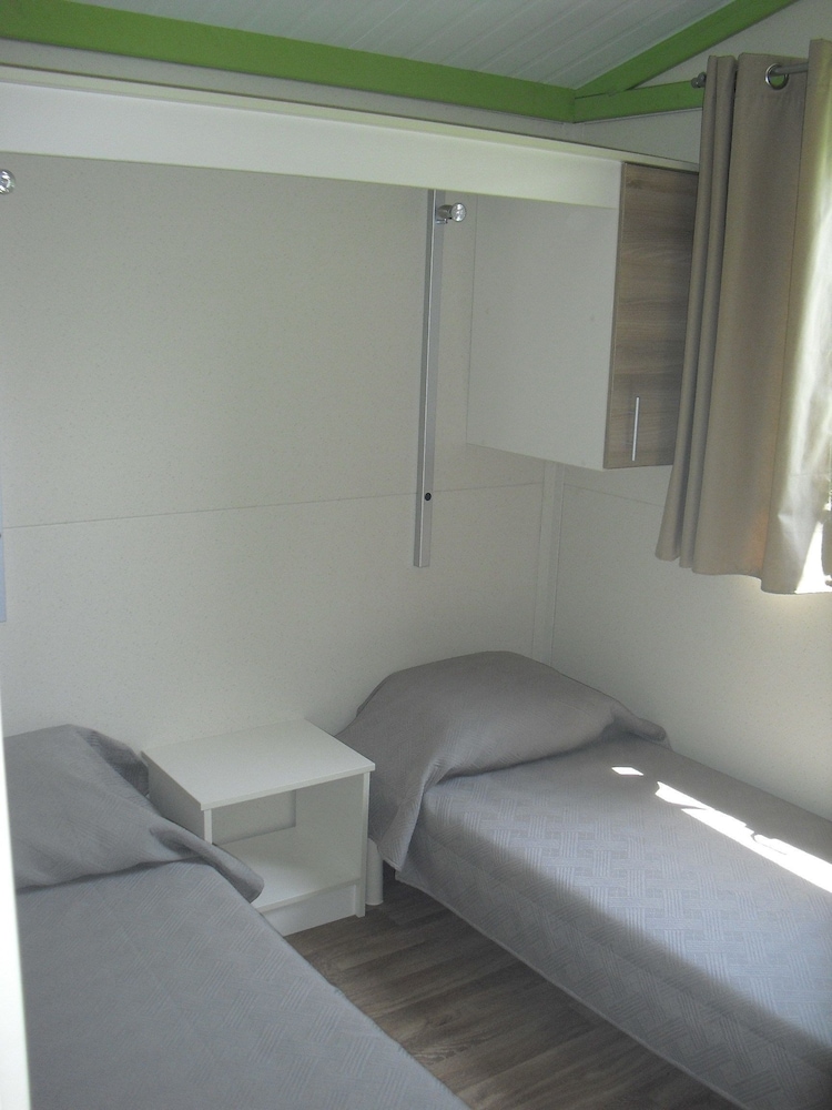 Chalet (6 personnes 3 chambres) photo 2