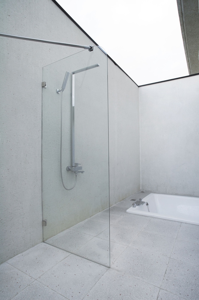 Design Quadruple Room - Photo 13