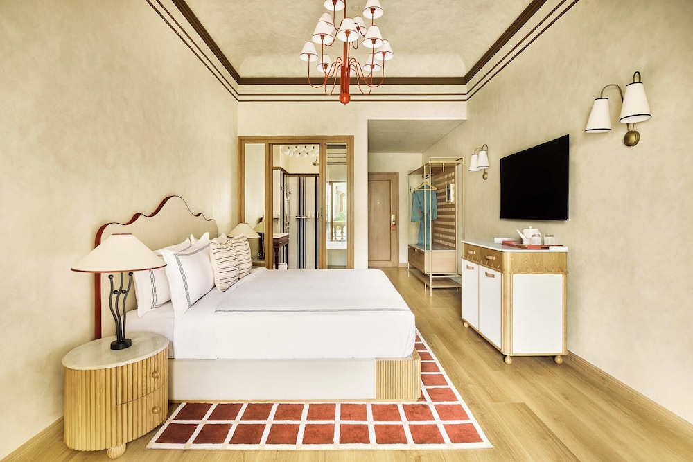 Reserve Room