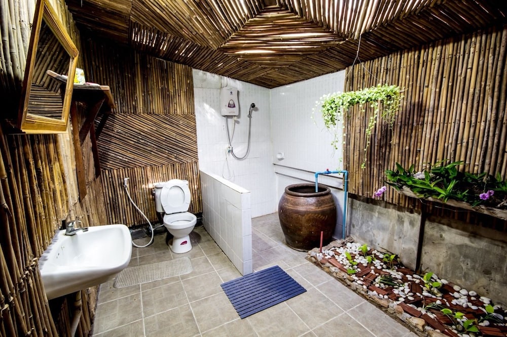 Wood House photo 3