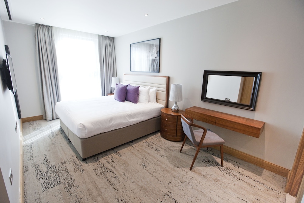 Luxury Apartment, 1 Bedroom, Accessible photo 3