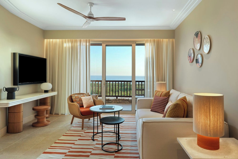 Premium Suite, 1 Bedroom, Sea View (Balcony)