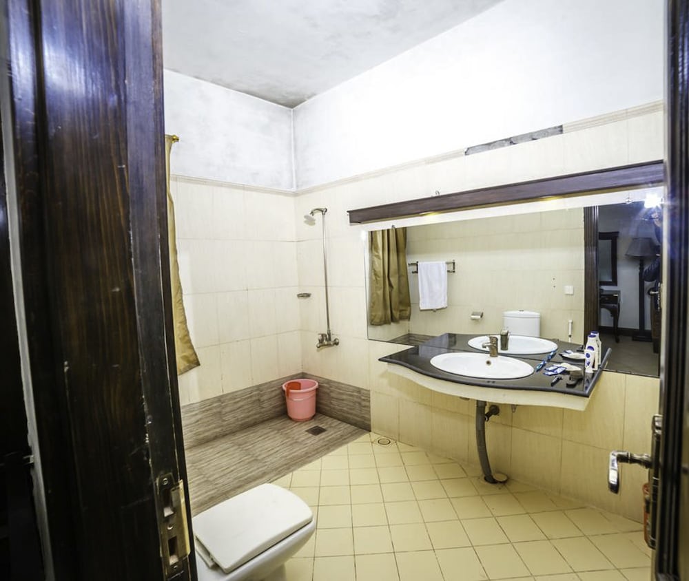 Deluxe Single Room photo 3