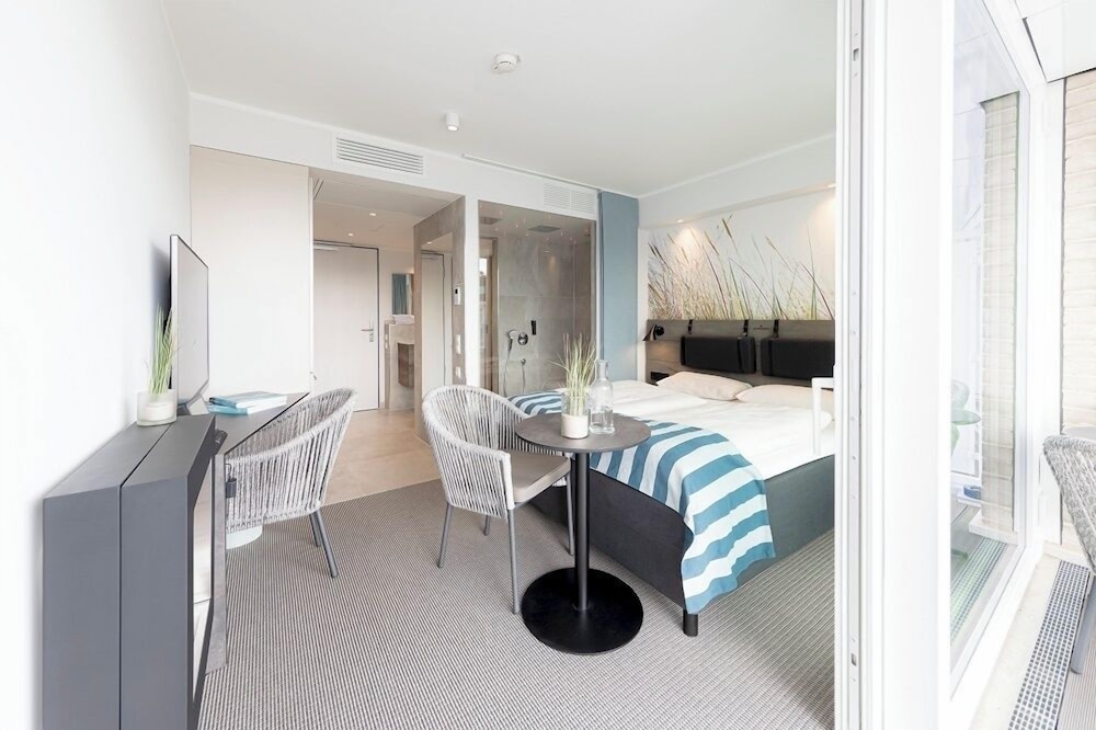 Comfort Double Room, Balcony, Sea View photo 2