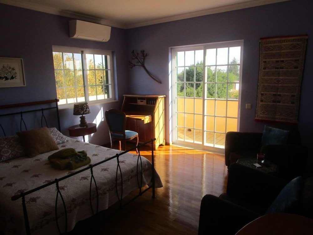 Deluxe Double Room (Master Bedroom)