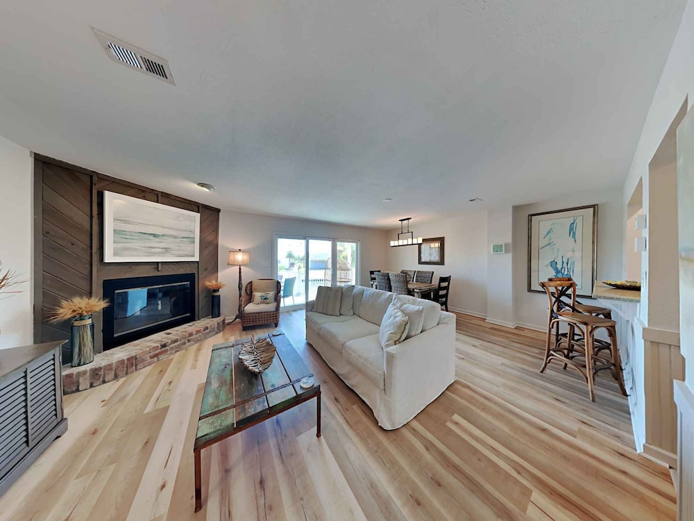 House, Multiple Beds, Balcony photo 1
