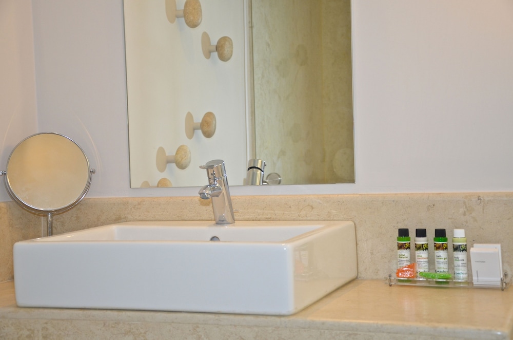 Deluxe Double Room, Sea View - Photo 2