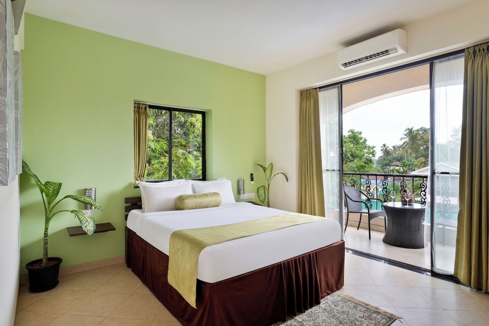 Suite Room 2BHK with Living Room