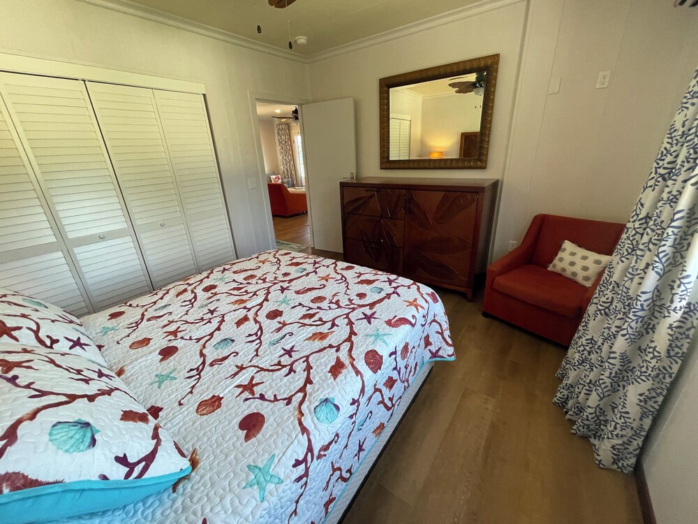 Comfort Cottage, 2 Bedrooms, Kitchen, Beach View photo 2