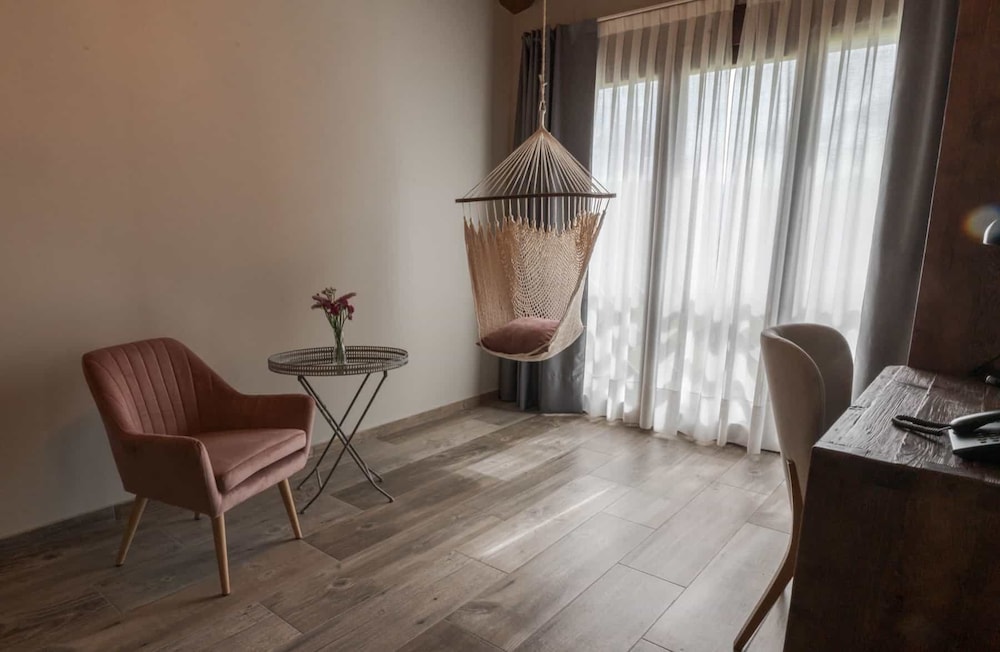 Premium Room - Photo 3