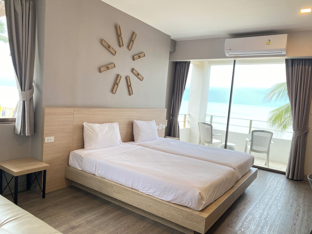 Deluxe Room Sea Front