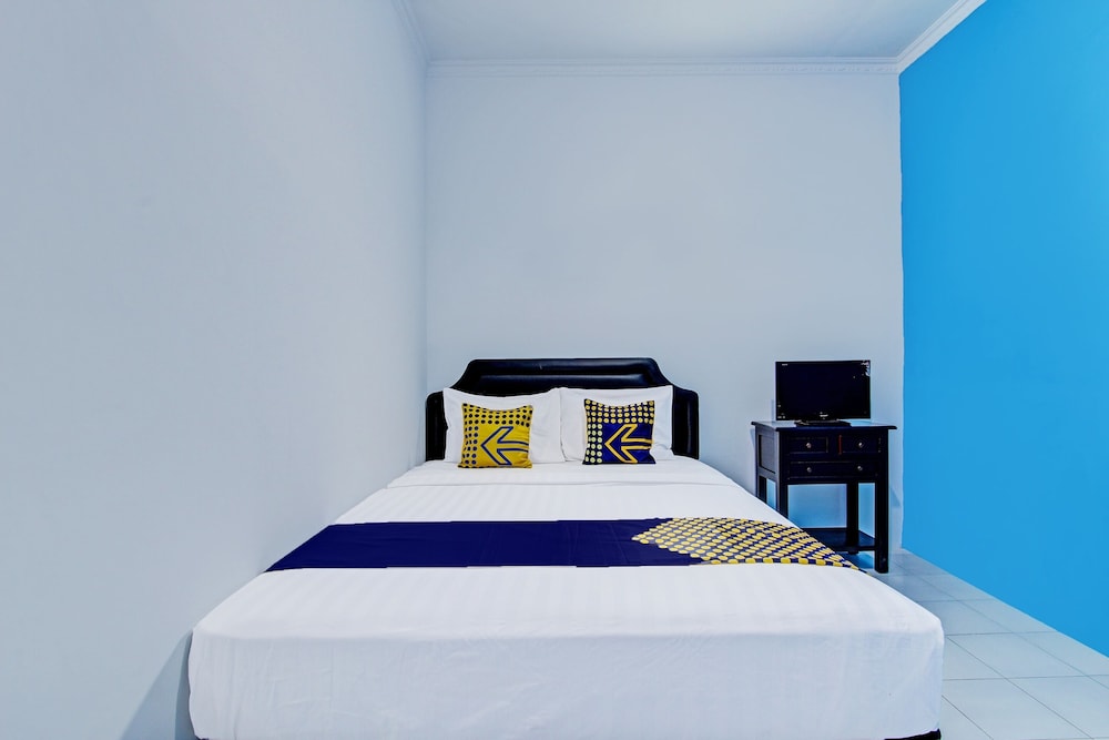 Economy Double Room photo 3