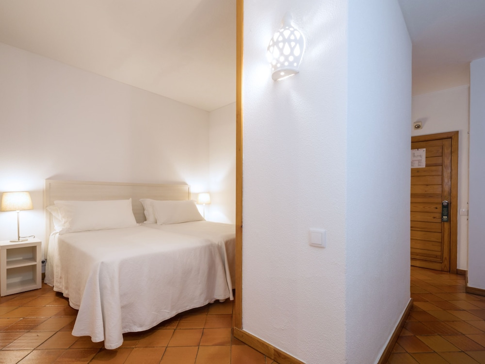 Available room