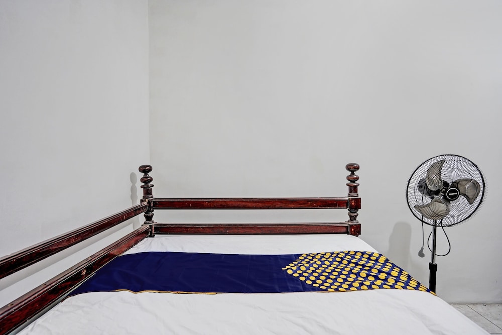 Economy Double Room photo 3