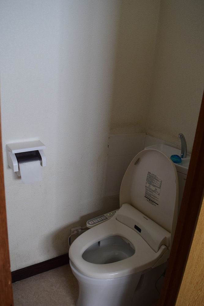 Twin Room, Non Smoking photo 2