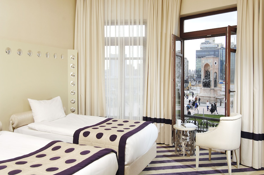 Superior Double or Twin Room photo 1