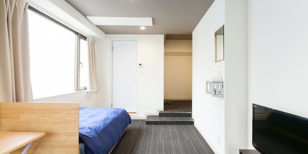 Standard Triple Room, Non Smoking, Balcony photo 3