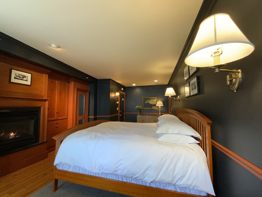 Signature Room, 1 King Bed