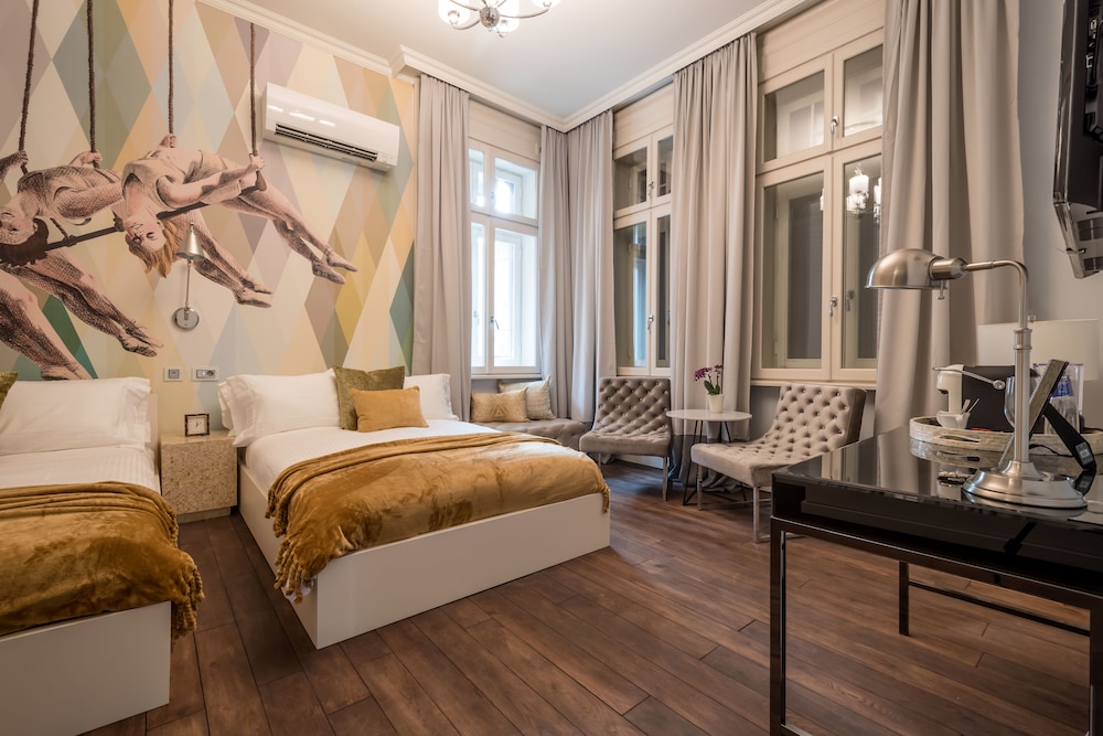 Royal Room