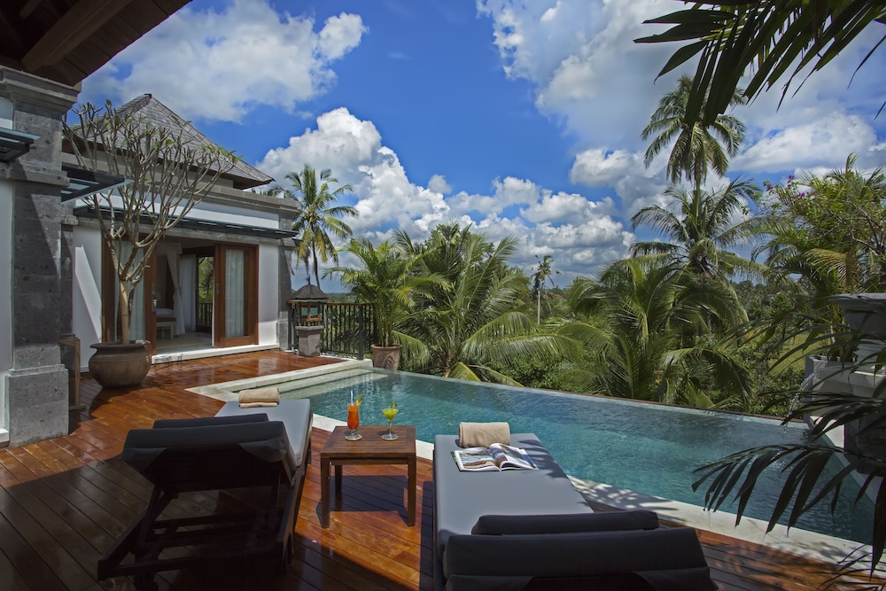 2-Bedroom Royal Sky Villa
